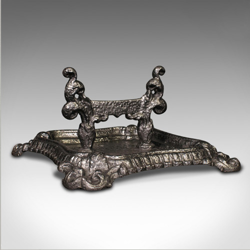 Antique Boot Scrapers - 15 items for sale on sellingantiques.co.uk