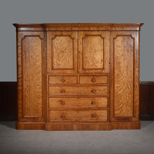 Antique Breakfront Wardrobes - 24 items for sale on sellingantiques.co.uk