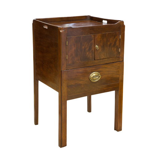 Antique Commodes - 297 items for sale on sellingantiques.co.uk