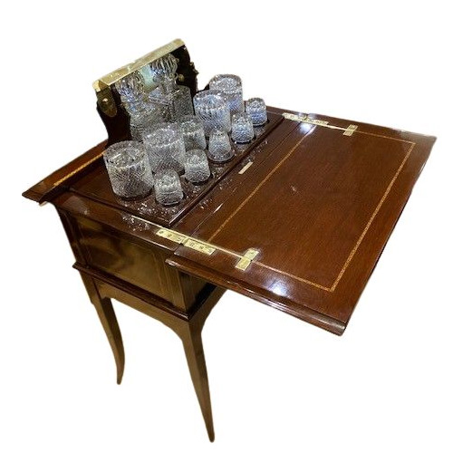 Antique Drinks Cabinets - 26 items for sale on sellingantiques.co.uk