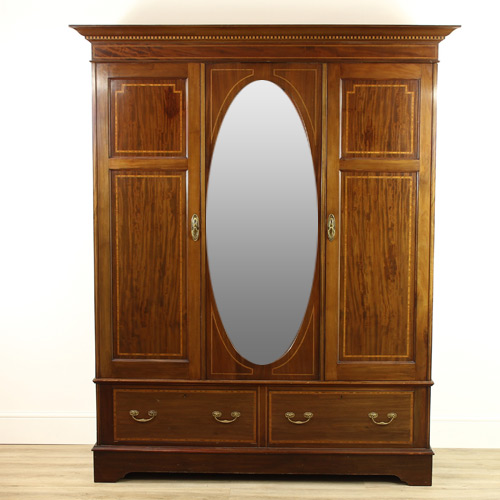 Antique Edwardian Wardrobes - 28 items for sale on sellingantiques.co.uk