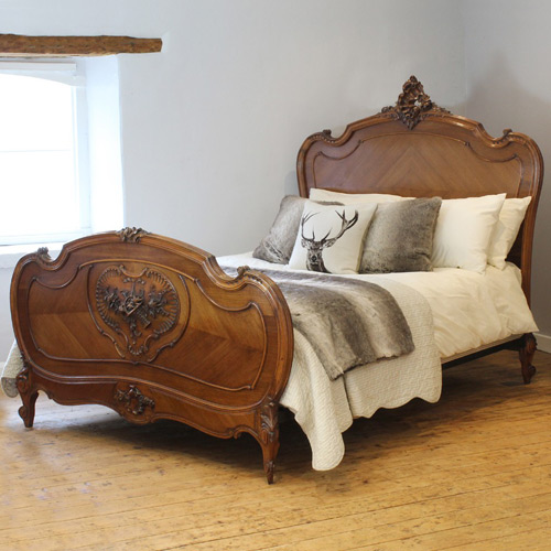 Antique French Beds - 111 items for sale on sellingantiques.co.uk
