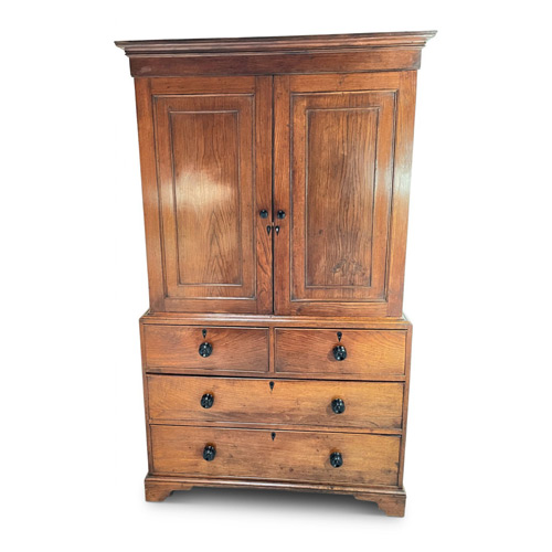 Antique Linen Cupboards - 110 items for sale on sellingantiques.co.uk