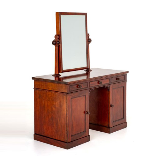 Antique Mahogany Dressing Tables - 82 items for sale on sellingantiques.co.uk