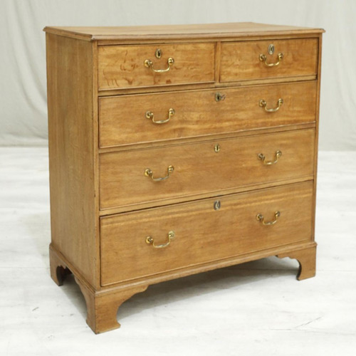 Antique Oak Chest Of Drawers - 219 items for sale on sellingantiques.co.uk