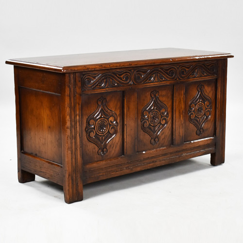 Antique Oak Chests - 347 items for sale on sellingantiques.co.uk