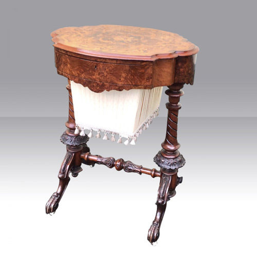 Antique Sewing Tables - 84 items for sale on sellingantiques.co.uk