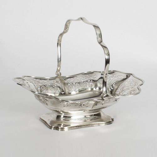 Antique Silver Baskets - 86 items for sale on sellingantiques.co.uk