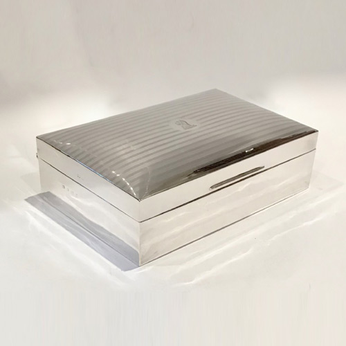 Antique Silver Boxes - 345 items for sale on sellingantiques.co.uk