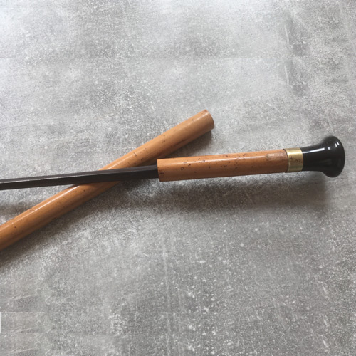 Antique Swords - 102 items for sale on sellingantiques.co.uk