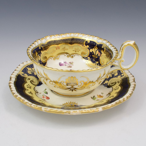 Antique Tea Cups - 11 items for sale on sellingantiques.co.uk