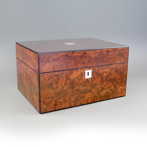 Antique Walnut Boxes - 136 items for sale on sellingantiques.co.uk