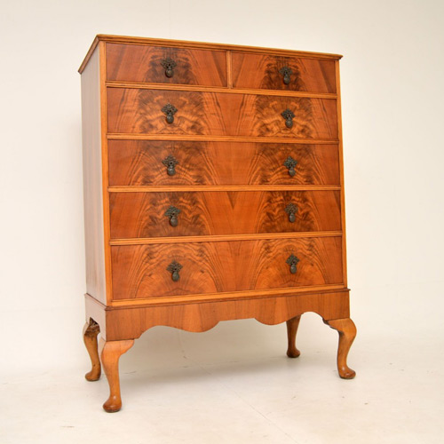Antique Walnut Chest Of Drawers - 362 items for sale on sellingantiques.co.uk