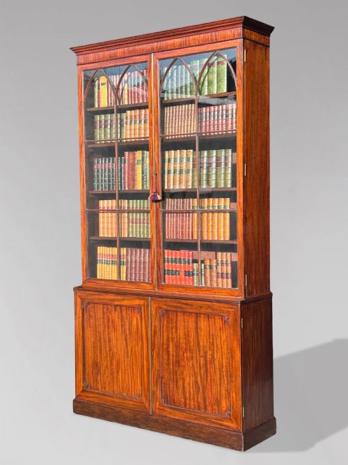 18TH CENTURY GEORGE III PERIOD MAHOGANY LIBRARY BOOKCASE C1780