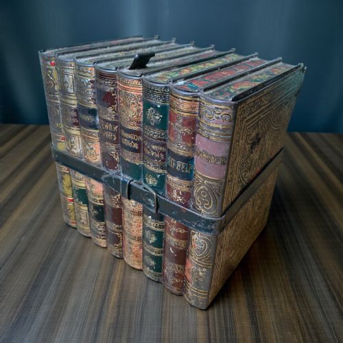 EDWARDIAN HUNTLEY PALMERS BOOK BISCUIT TIN