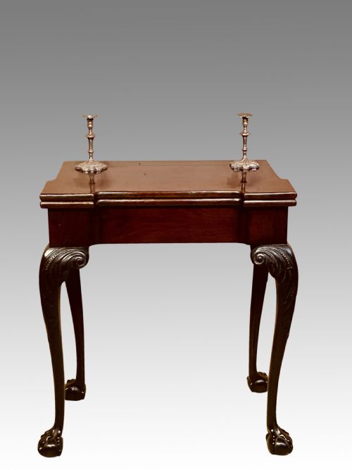 ANTIQUE IRISH MAHOGANY TEA TABLE