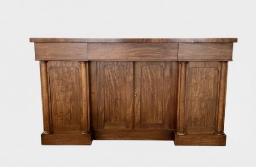 SUPERB QUALITY REGENCY MAHOGANY BREAKFRONT SIDEBOARD