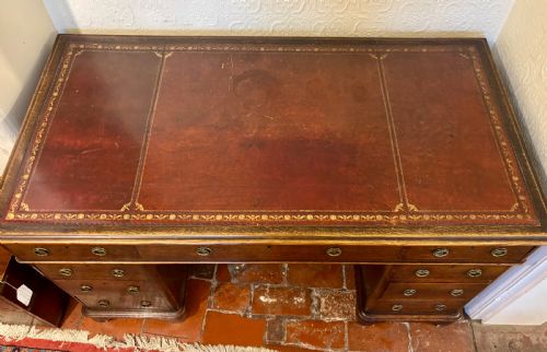 VICTORIAN OAK PEDESTAL DESK - ADDITIONAL PHOTO 6